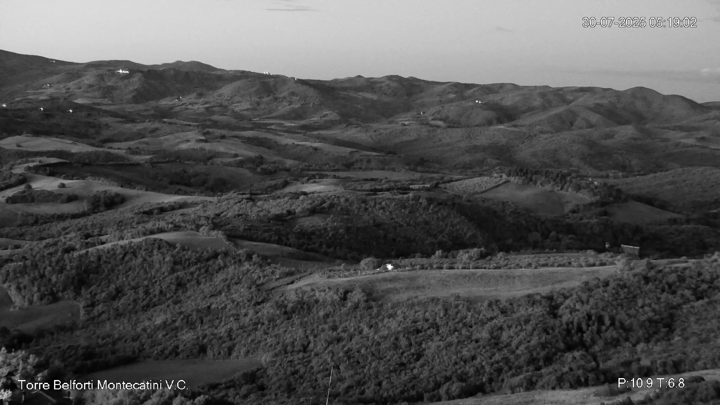 immagine della webcam nei dintorni di Marina Di Cecina: webcam Montecatini Val di Cecina